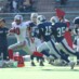サイドライン際を疾走するQB#10藤原、自身を鼓舞して奮い立つ!