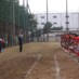 試合後、商大応援団のエールを受ける
