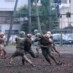 リカオンの本能そのままに・・・QBに襲いかかる商大DL