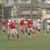 空中を軌道するボールを見ながらDBを抜き去ったWR#17斉藤 キャッチできるか?